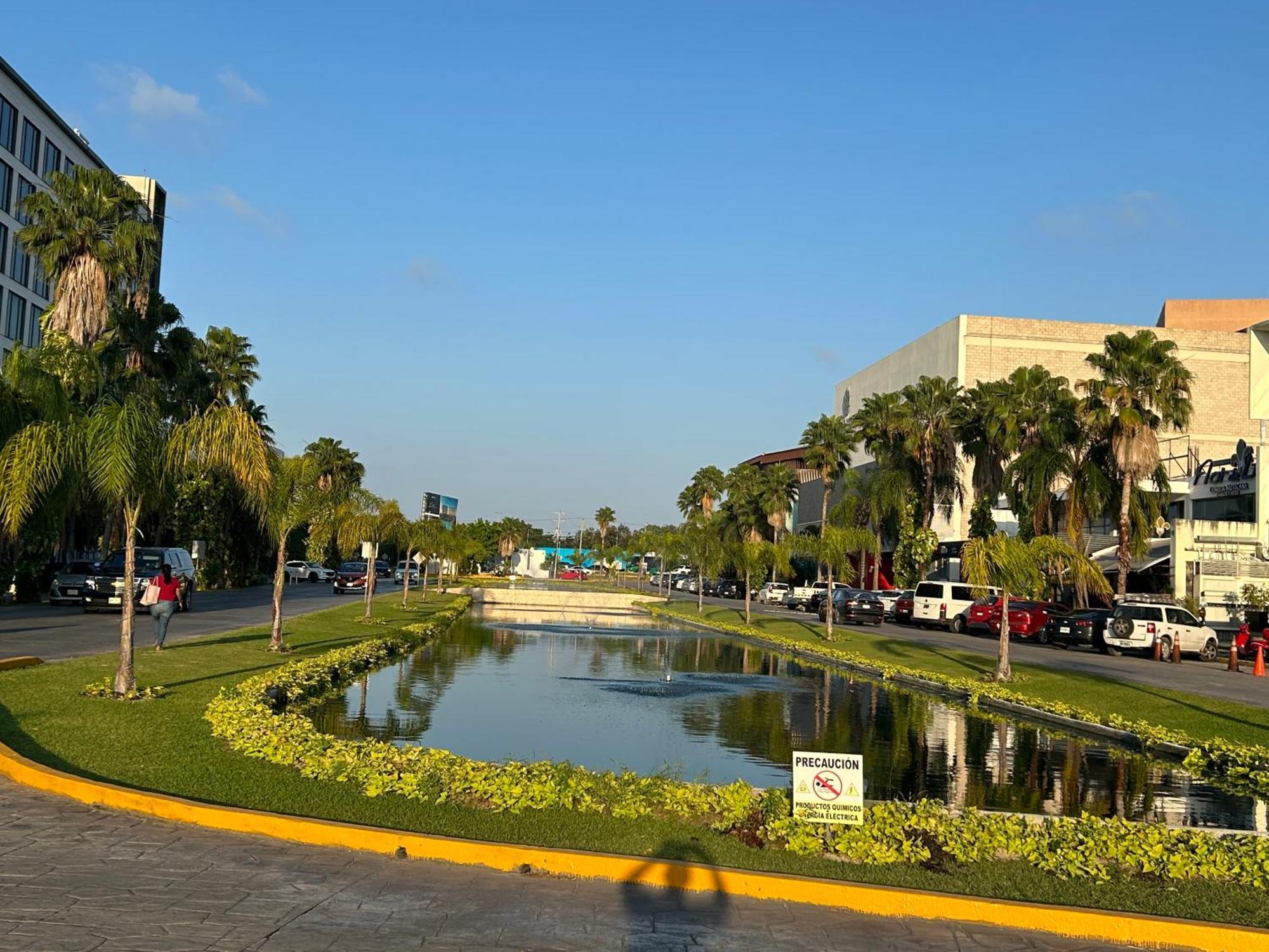 Suites Athos4 Cancun Bagian luar foto