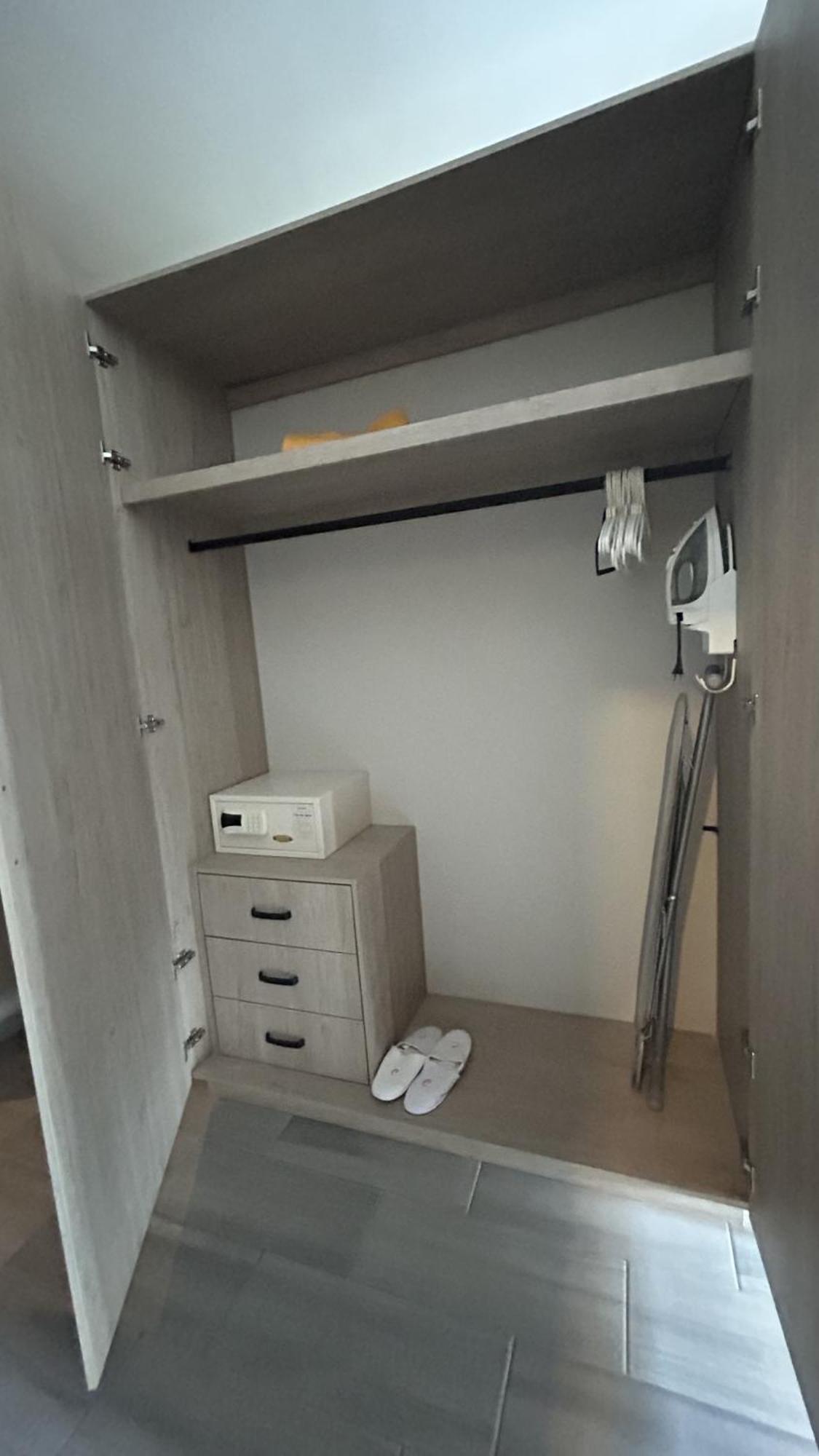 Suites Athos4 Cancun Bagian luar foto